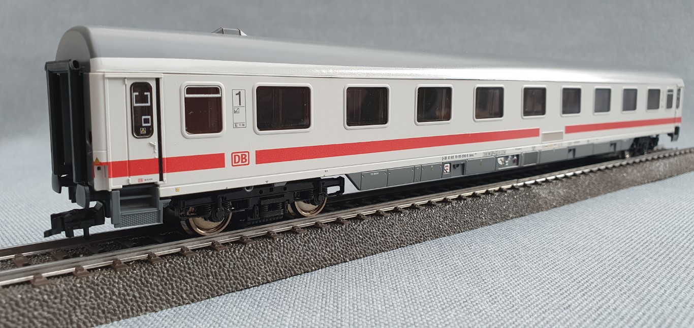 Voiture Corail 1ère classe, SNCF